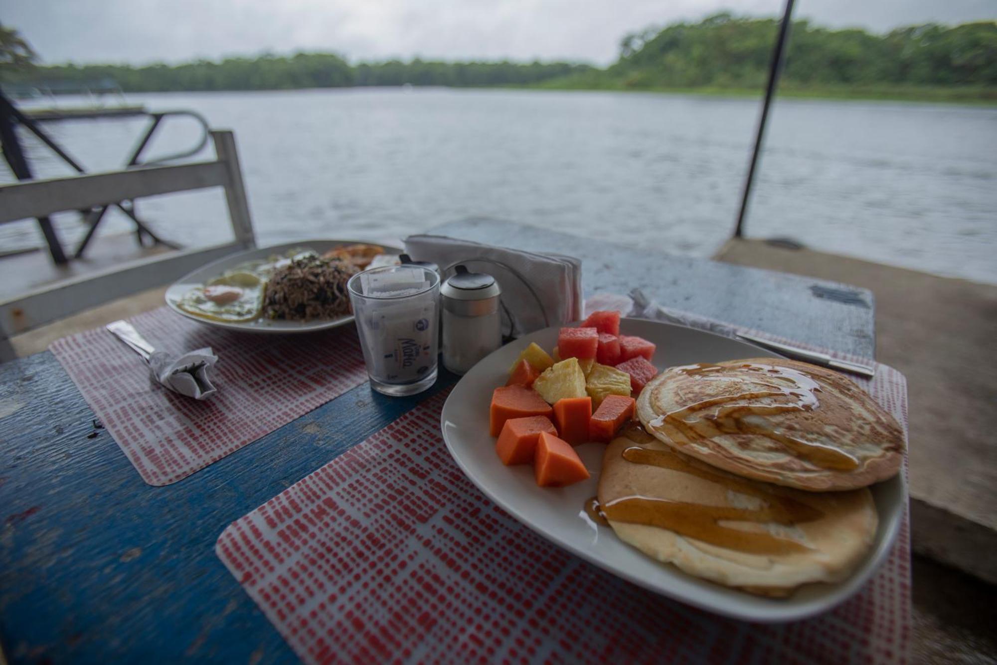 Hotel Pura Natura Beachfront Tortuguero Exteriör bild